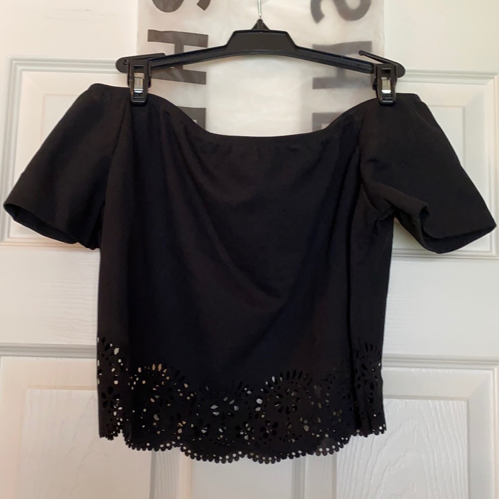 NWT SHEIN BLACK BEAUTY- CUT OUT DETAIL BARDOT TOP!